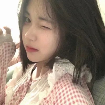背带短裤丧尸来袭